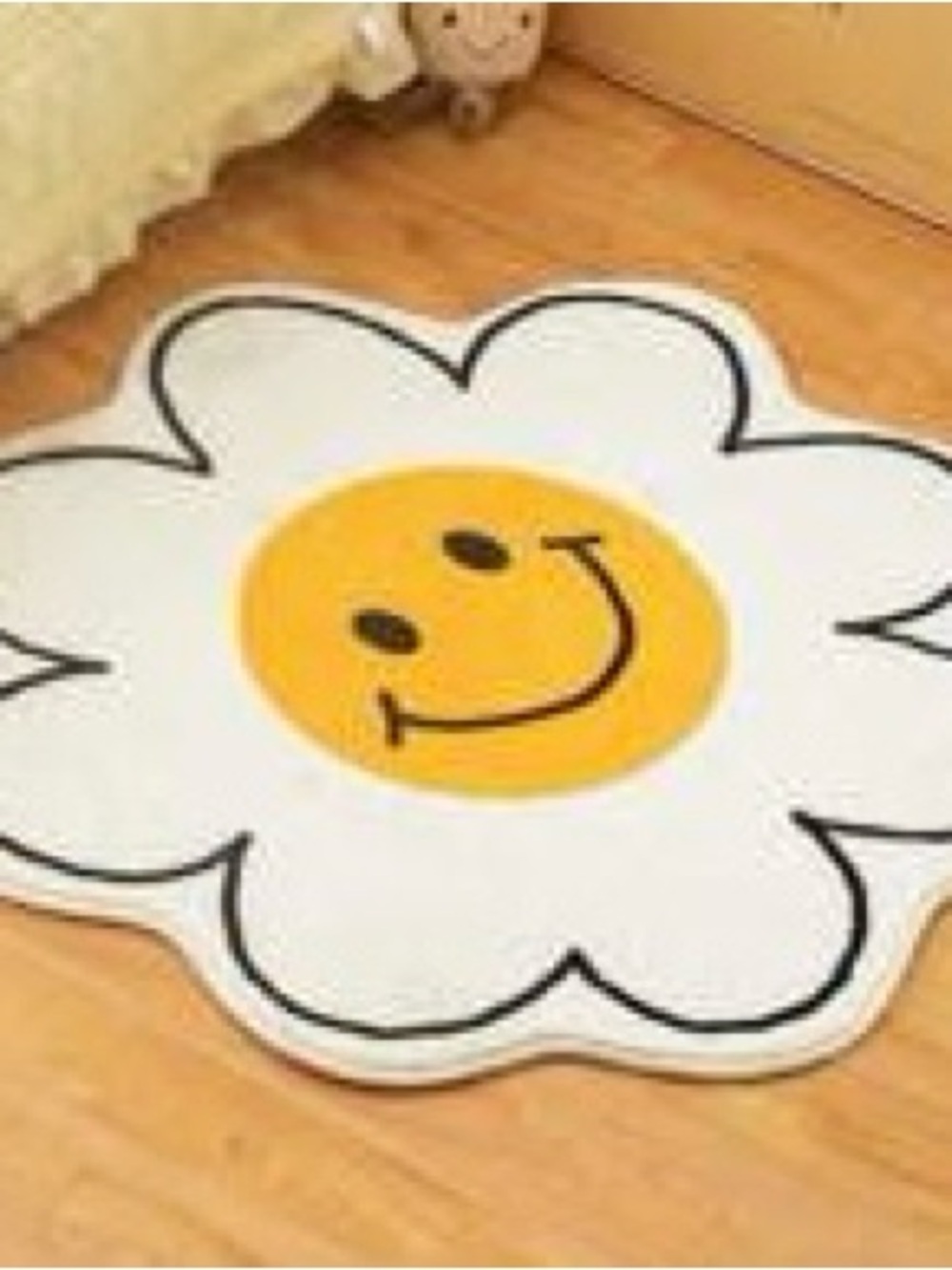 Smiley Daisy Flower Rug - White and Orange
